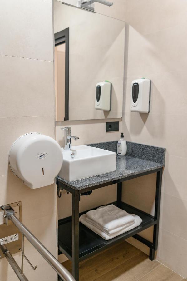 Vad Hostel Alicante - Youth Hostel Age Limit 18-49 Екстериор снимка